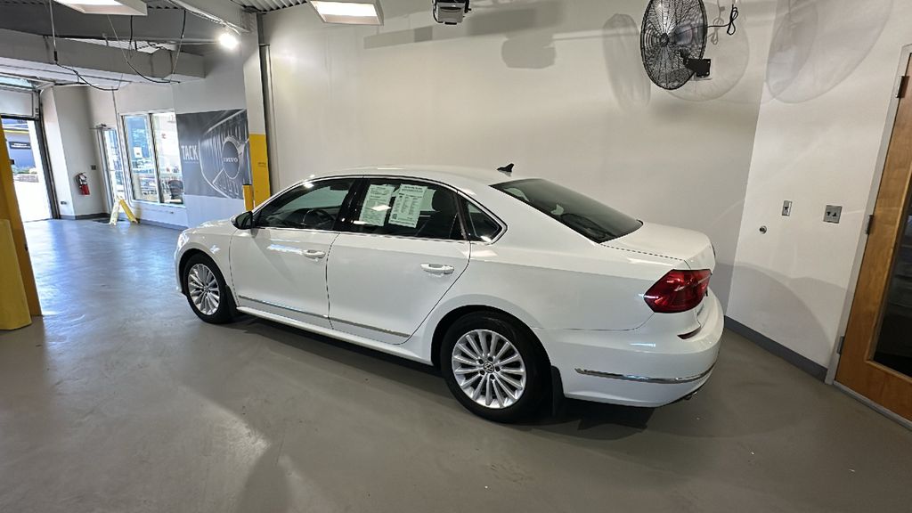 Used 2016 Volkswagen Passat SE with VIN 1VWBT7A35GC009106 for sale in Summit, NJ
