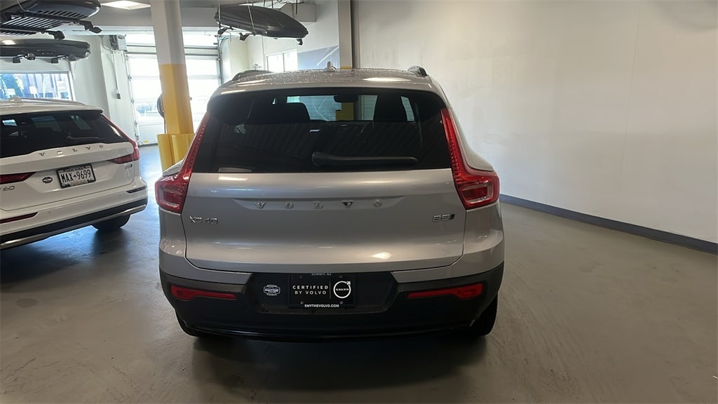 Certified 2023 Volvo XC40 B5 Plus Dark Theme SUV