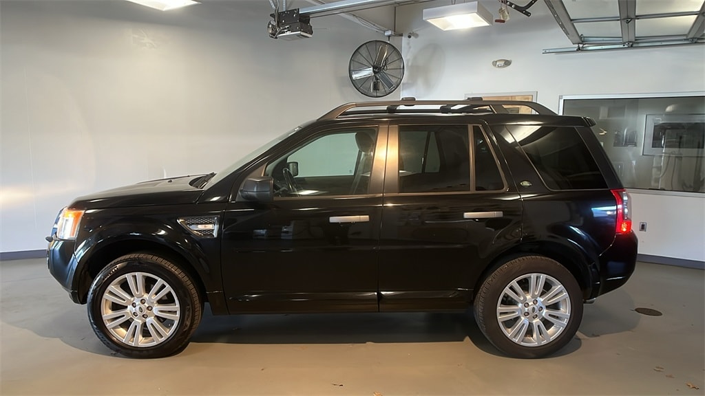 Used 2010 Land Rover LR2 HSE with VIN SALFR2BN5AH169219 for sale in Summit, NJ