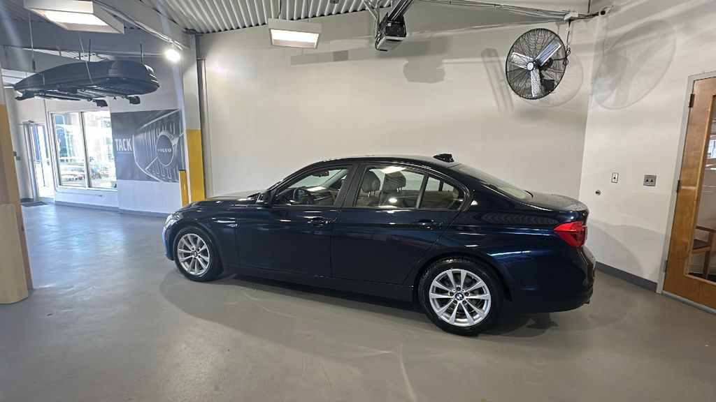 Used 2016 BMW 3 Series 320i with VIN WBA8A3C53GK689567 for sale in Summit, NJ
