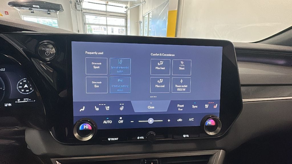 2025 Lexus RX Hybrid 350h - Photo 16