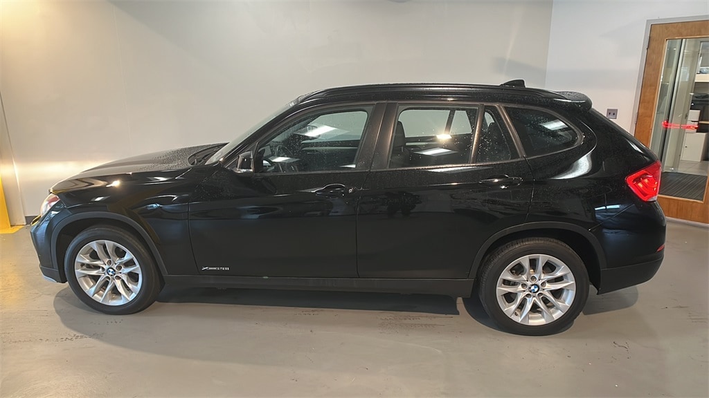 Used 2015 BMW X1 28i with VIN WBAVL1C56FVY35247 for sale in Summit, NJ