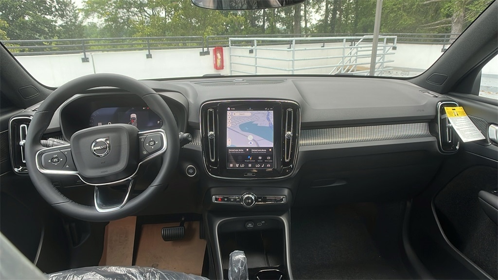 2026 Volvo XC40 Ultra Black Edition - Photo 11