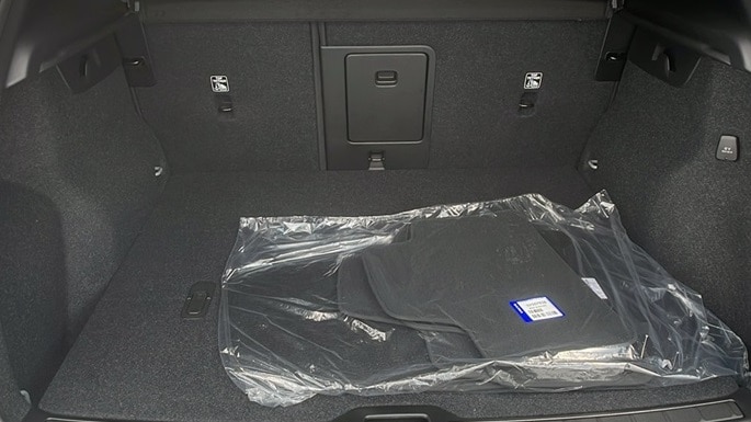 2026 Volvo XC40 Ultra Black Edition - Photo 7