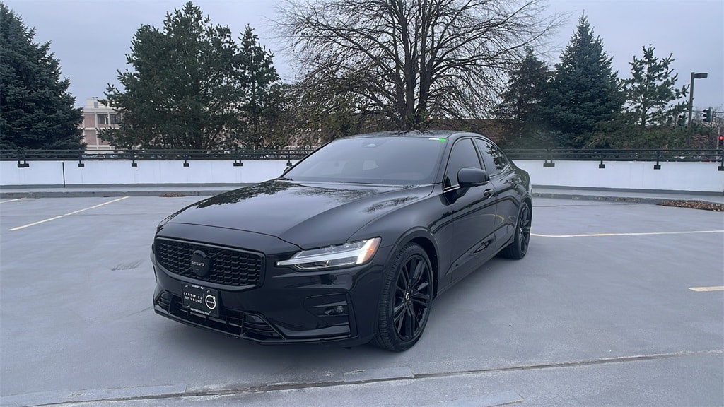 2023 Volvo S60 Plus