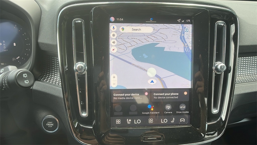 2026 Volvo XC40 Ultra Black Edition - Photo 16