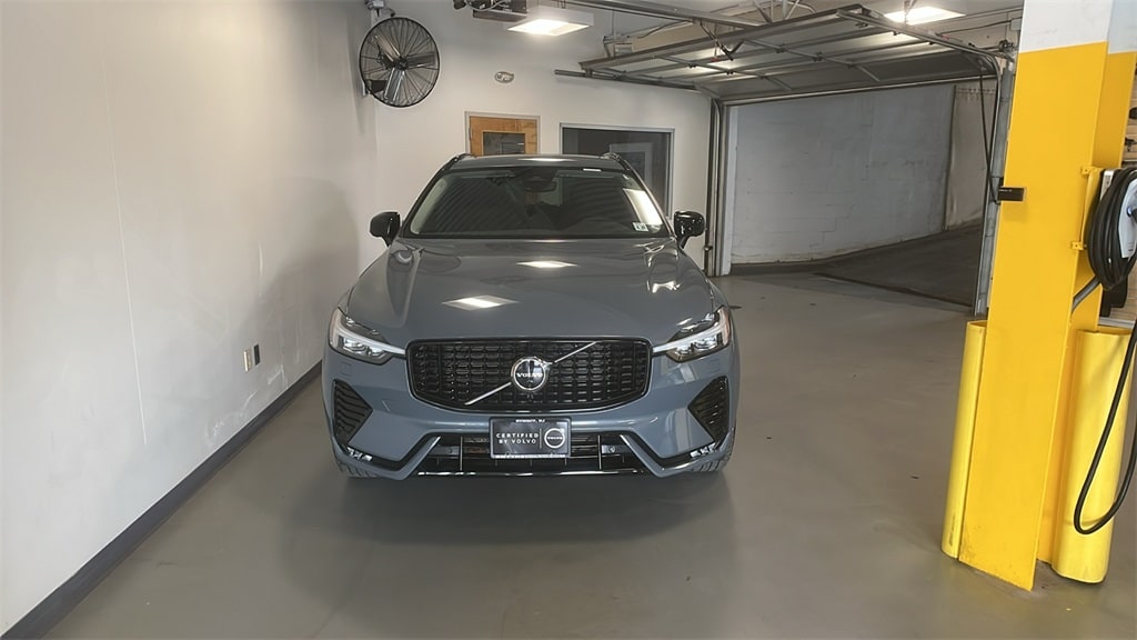 Certified 2023 Volvo XC60 B5 Plus Dark Theme SUV
