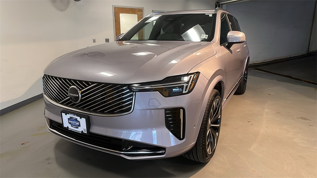 2026 Volvo XC90 Plus's photo