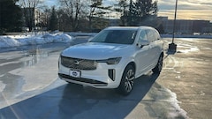 2026 Volvo XC90 B5 Core AWD SUV