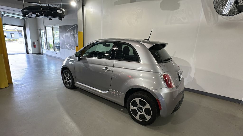 Used 2017 FIAT 500e Battery Electric with VIN 3C3CFFGE2HT704557 for sale in Summit, NJ