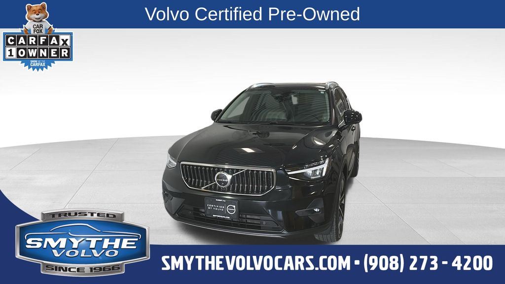 2023 Volvo XC40 B5 Plus Bright AWD's photo