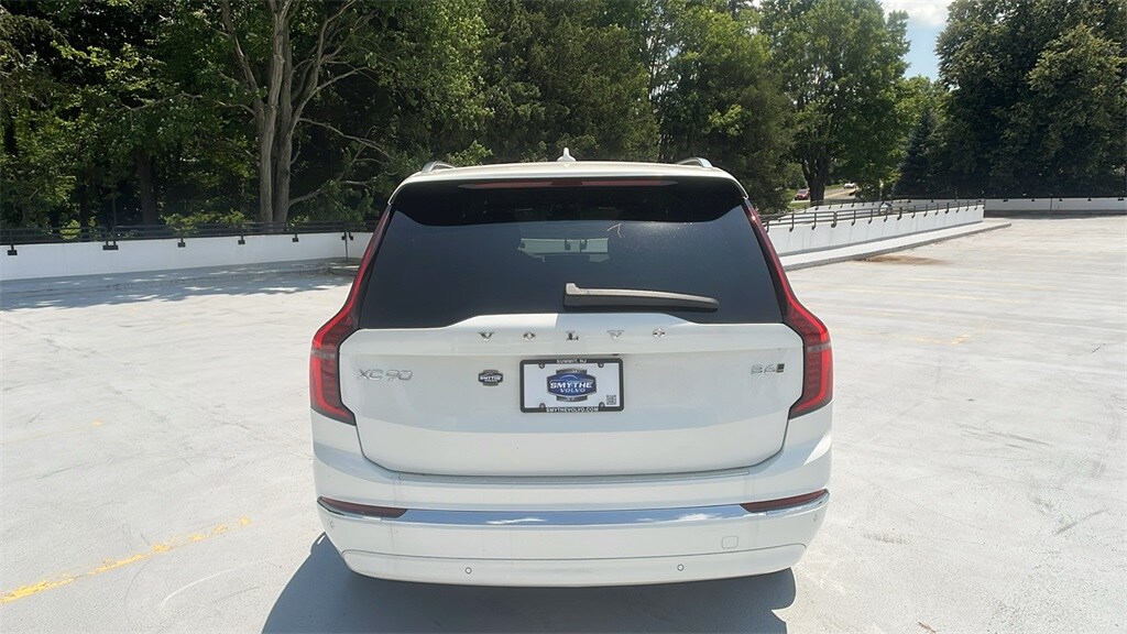 2026 Volvo XC90 Plus photo 3