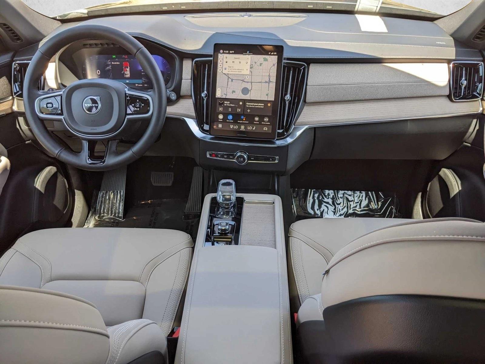 2025 Volvo XC90 Core - Photo 14