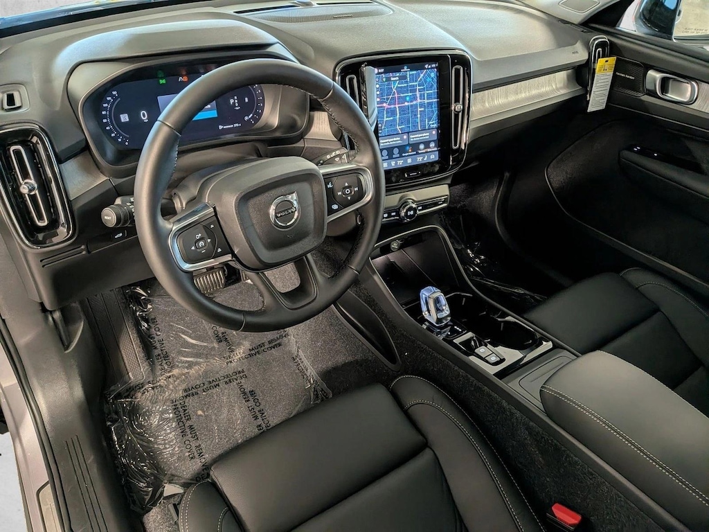 New 2026 Volvo XC40 Ultra SUV