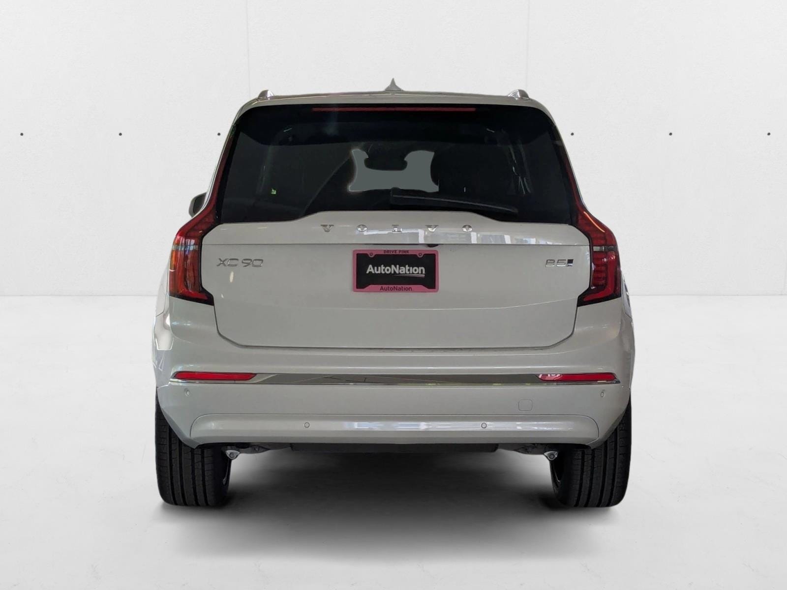 2026 Volvo XC90 Plus - Photo 7