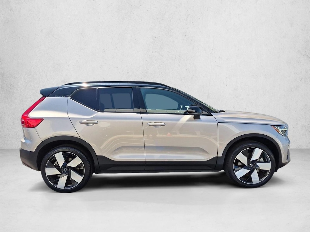 Used 2023 Volvo XC40 Recharge Pure Electric Ultimate SUV