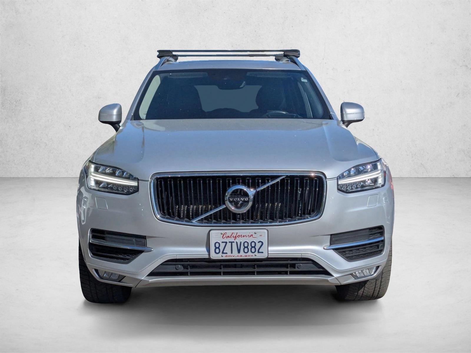 2019 Volvo XC90 T5 Momentum photo 2