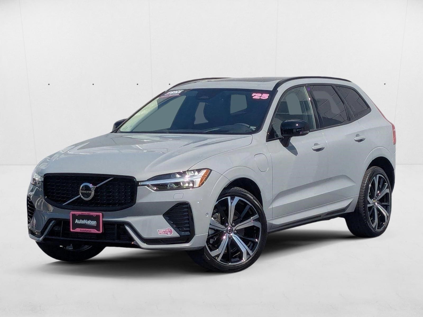 2025 Volvo XC60 plug-in hybrid T8 Ultra