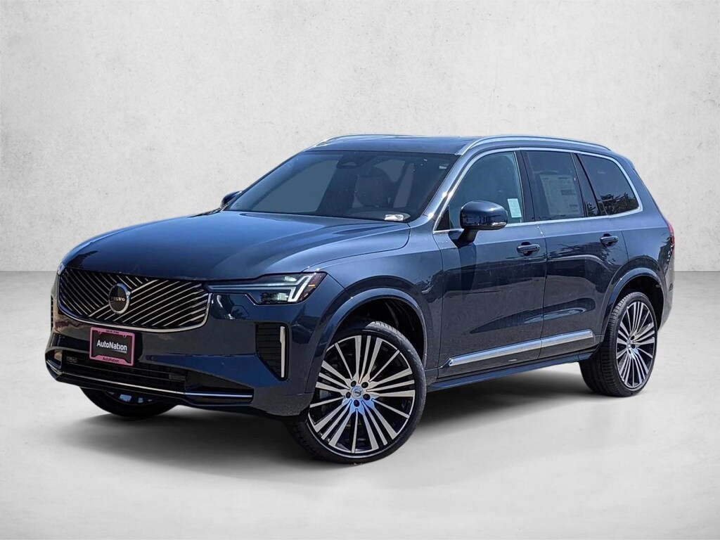 New 2025 Volvo XC90 Core SUV