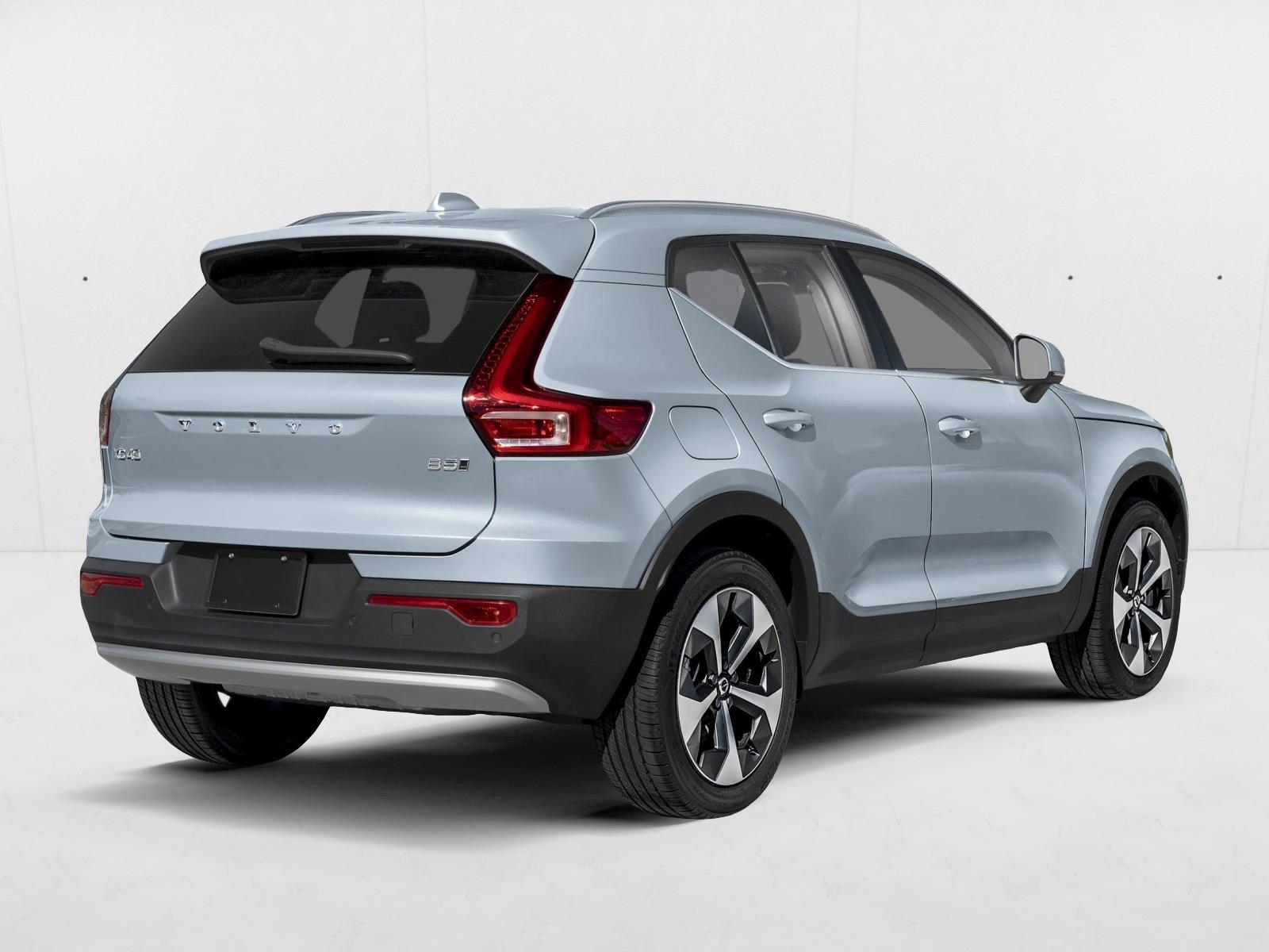 2026 Volvo XC40 Plus photo 2