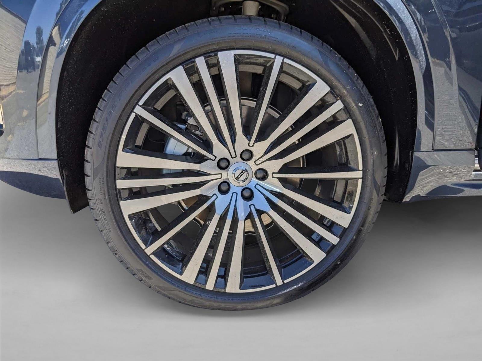 2025 Volvo XC90 Core - Photo 9