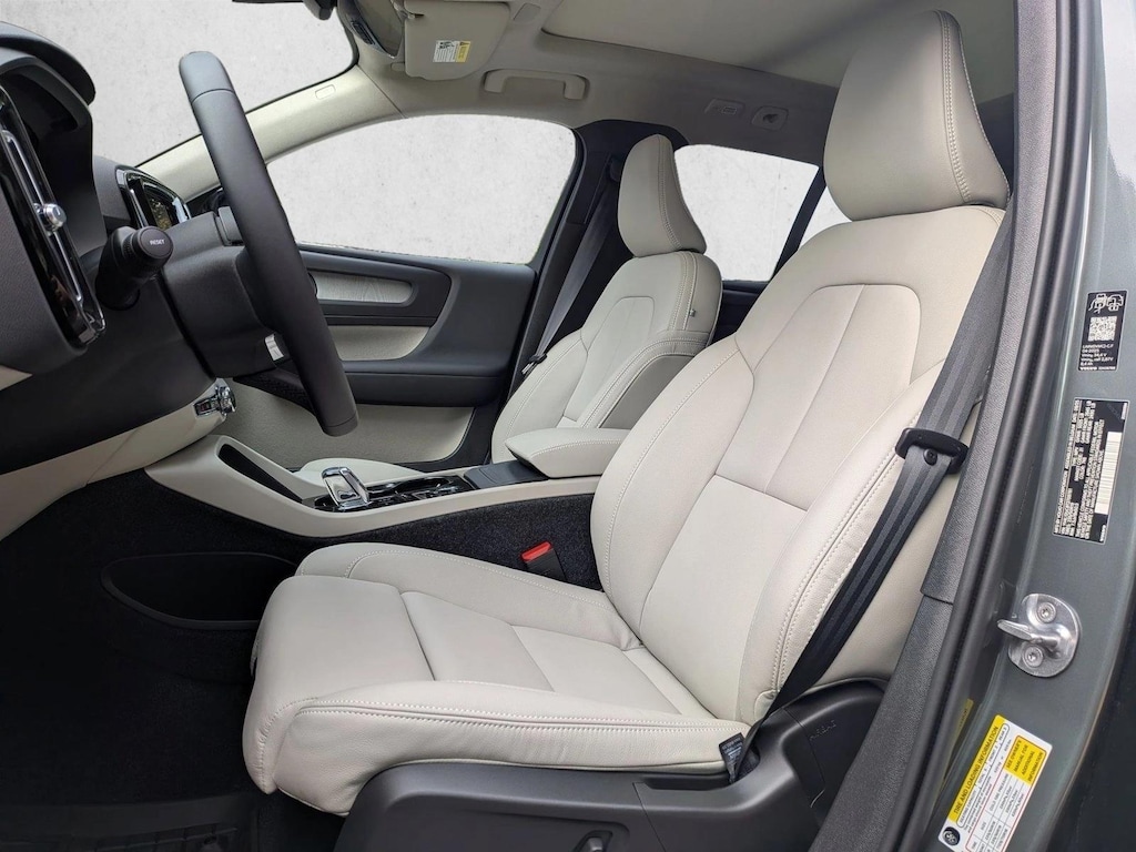 New 2026 Volvo XC40 Plus SUV