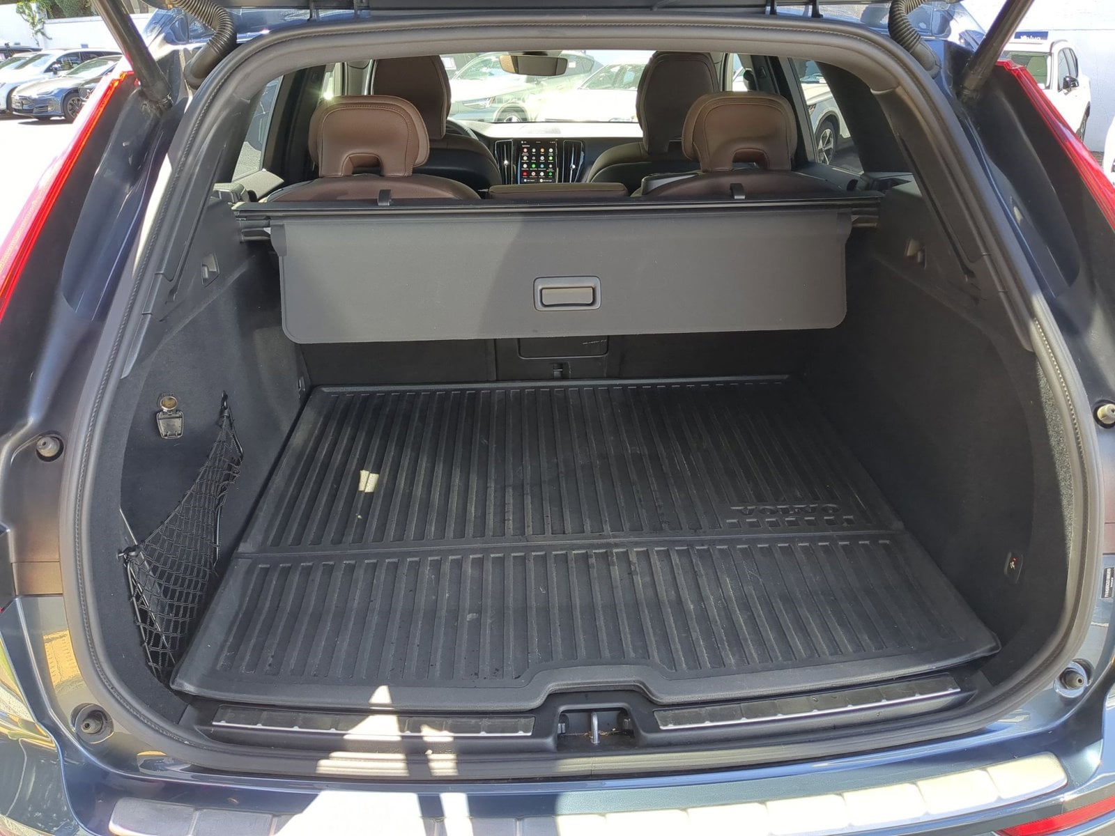 2025 Volvo XC60 plug-in hybrid T8 Plus photo 5