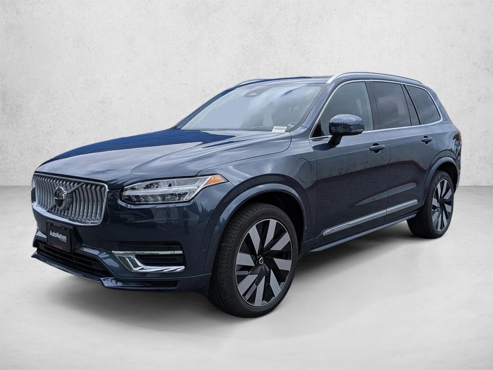 2024 Volvo XC90 T8 Recharge Ultimate 6-Seater 4WD's photo