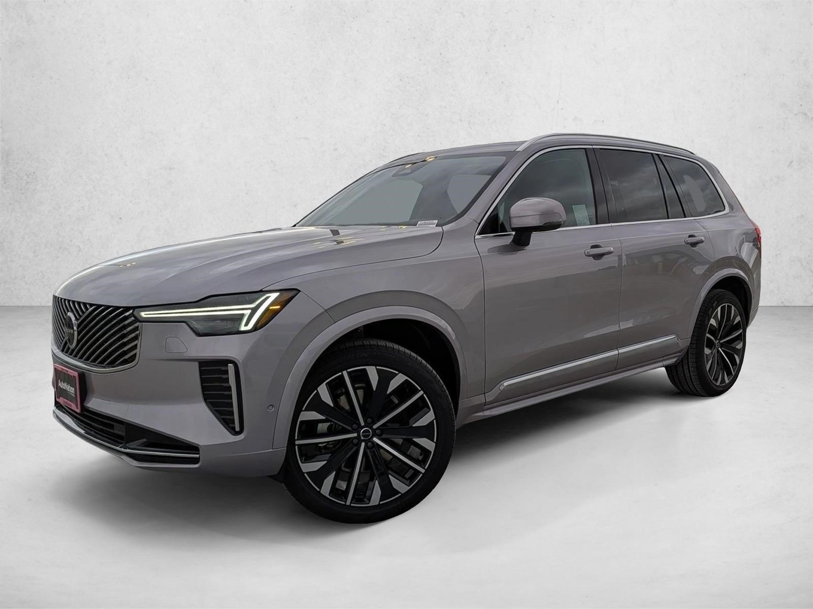 2026 Volvo XC90 B5 Plus Bright 4WD's photo