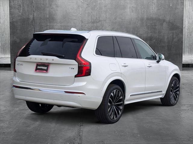 2025 Volvo XC90 Plus photo 2