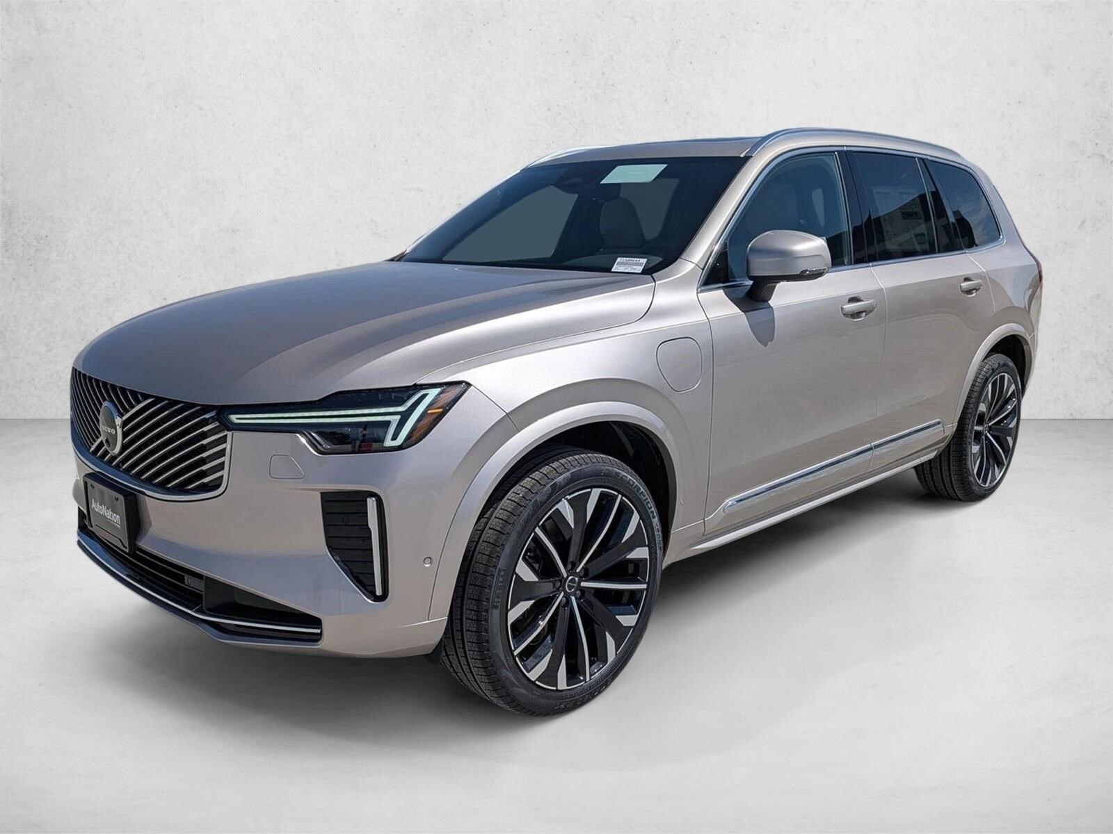 2026 Volvo XC90 T8 Recharge Plus Bright 7-Seat 4WD's photo