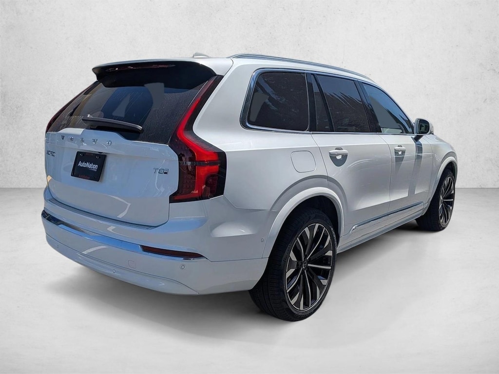 New 2026 Volvo XC90 plug-in hybrid Ultra SUV