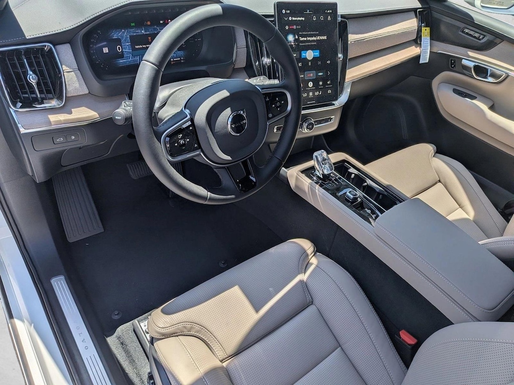New 2026 Volvo XC90 plug-in hybrid Ultra SUV