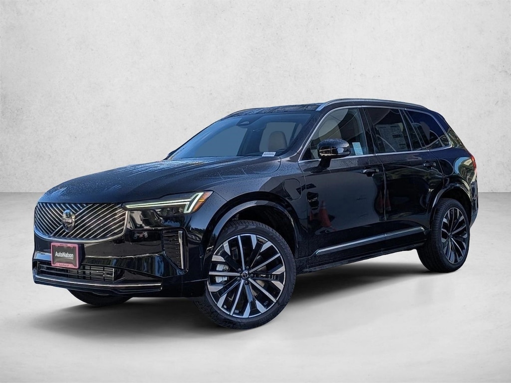 New 2026 Volvo XC90 plug-in hybrid Plus SUV