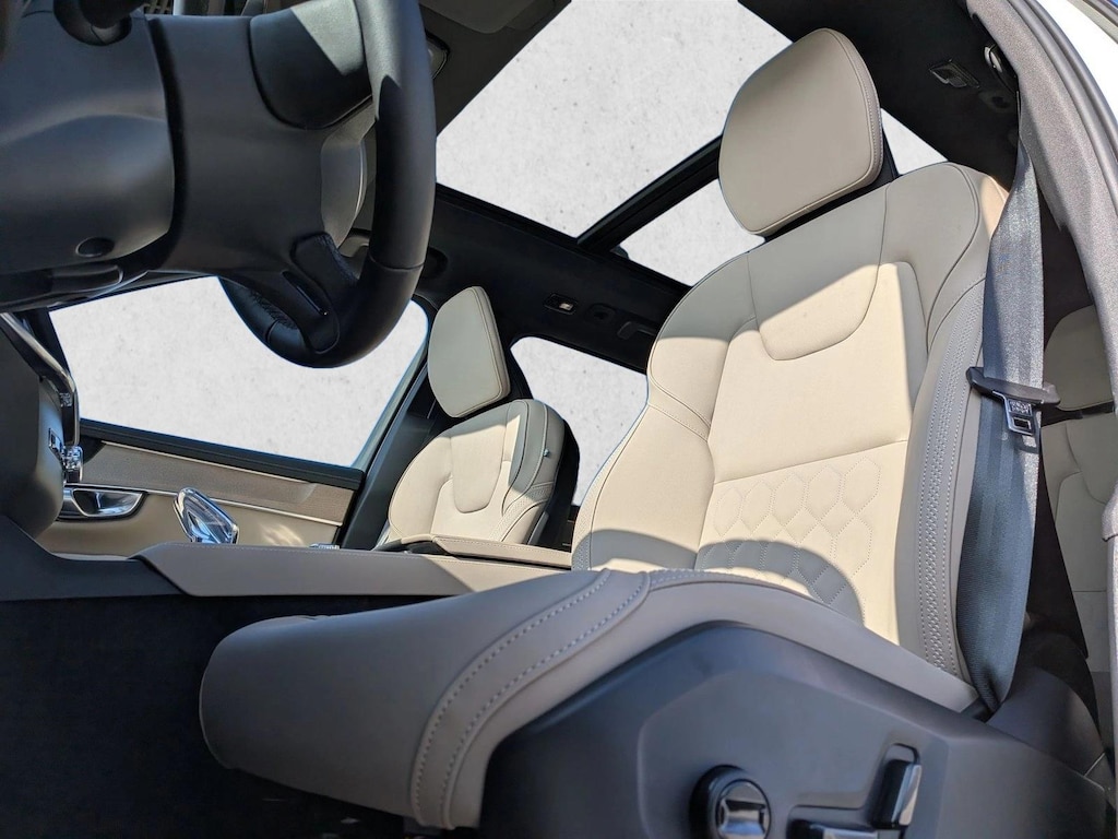 New 2026 Volvo XC90 Plus SUV