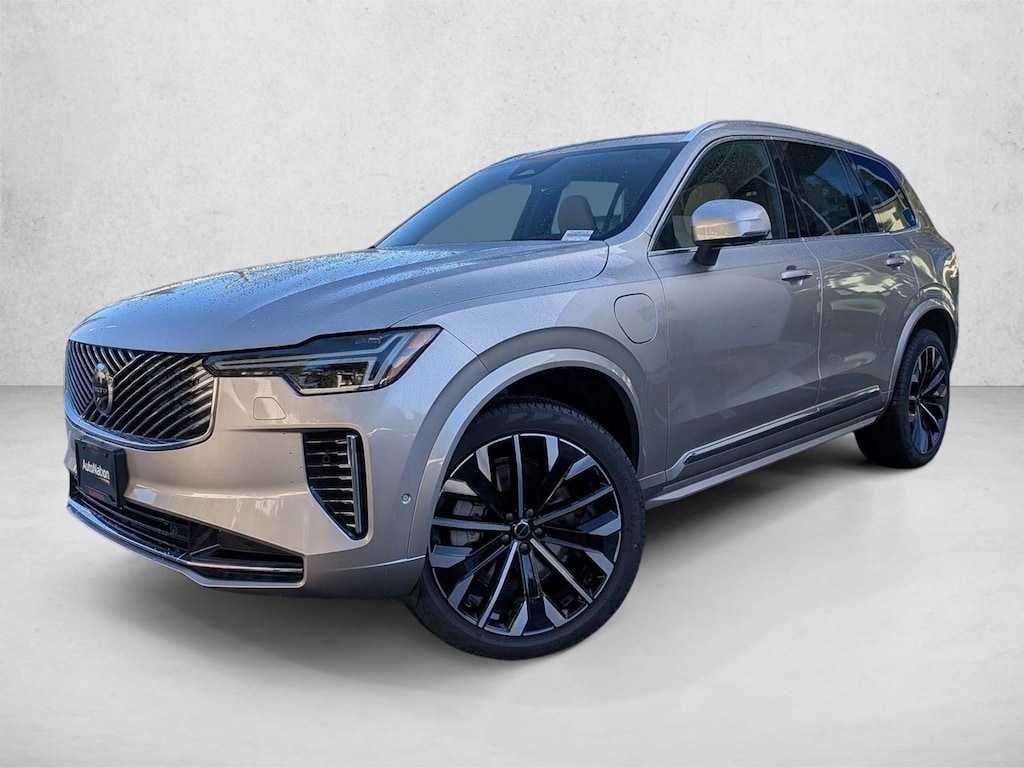 New 2026 Volvo XC90 plug-in hybrid Plus SUV