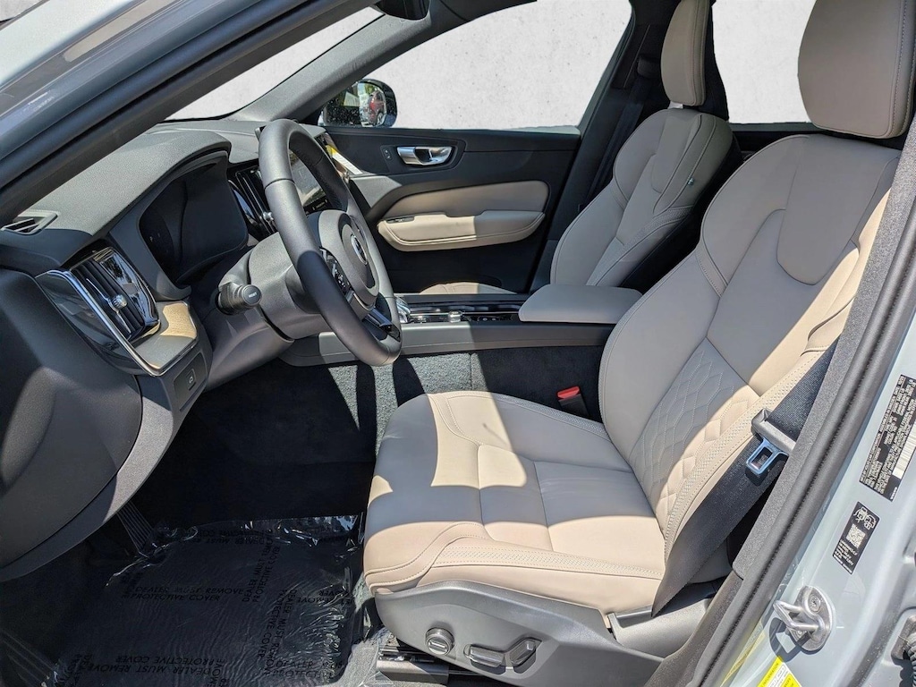 New 2026 Volvo XC60 Core SUV