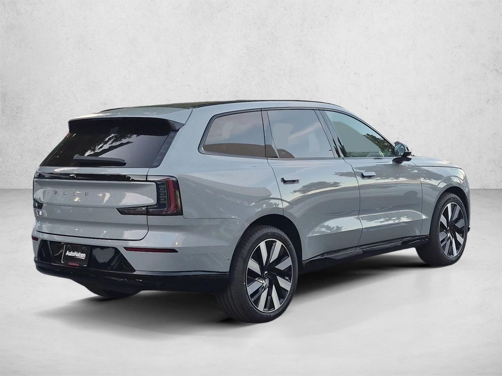 New 2026 Volvo EX90 Ultra SUV