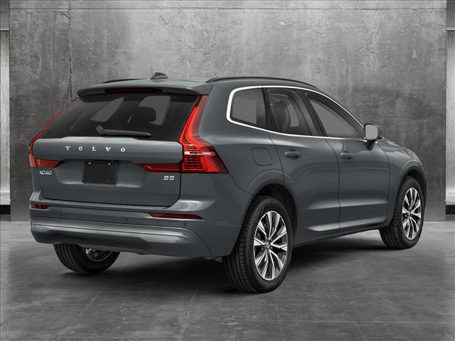 2025 Volvo XC60 Plus photo 2