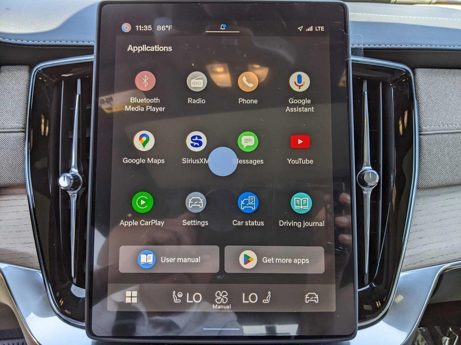 2025 Volvo XC90 Core - Photo 11