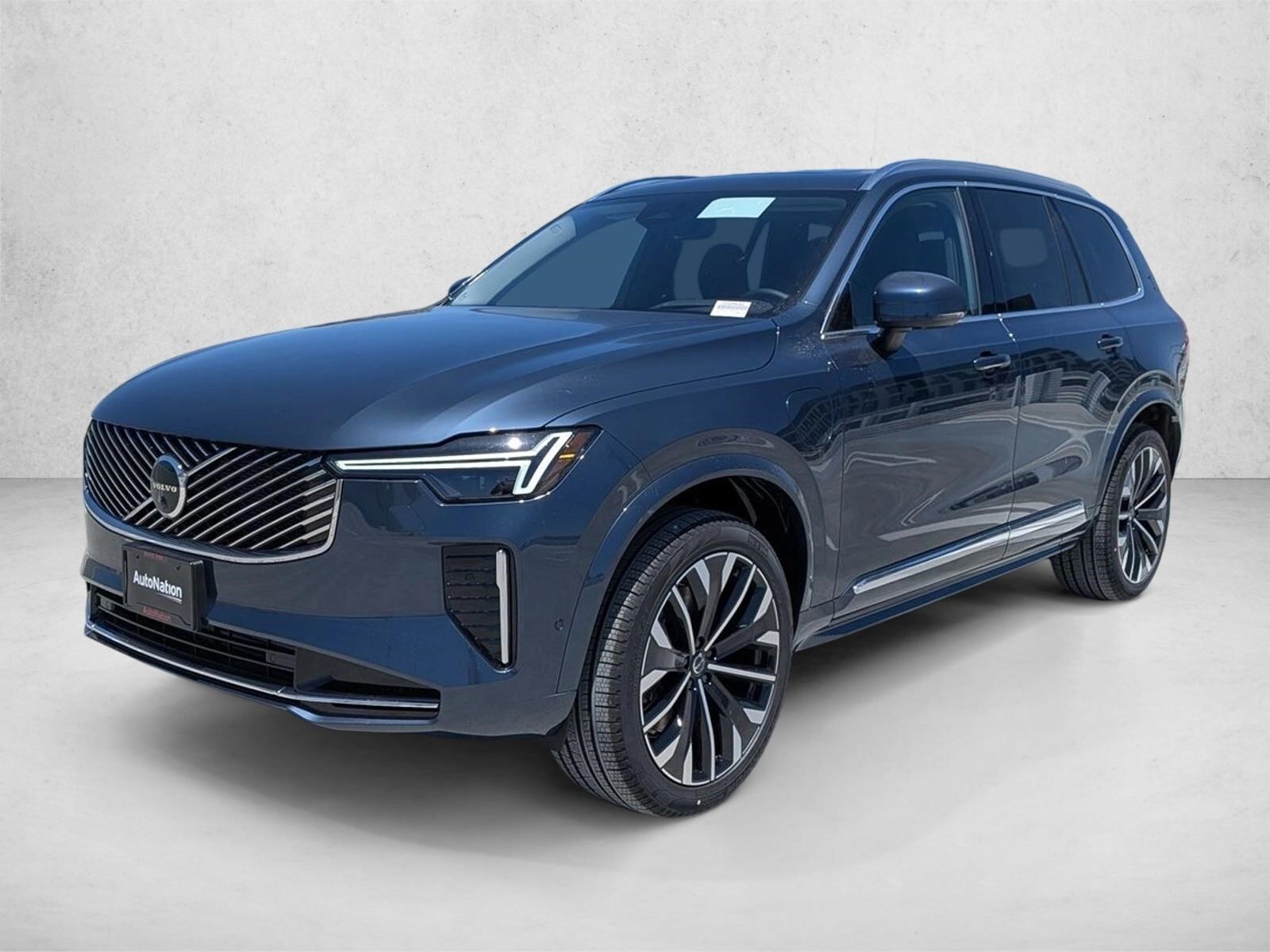 2026 Volvo XC90 T8 Recharge Ultra Bright 4WD's photo