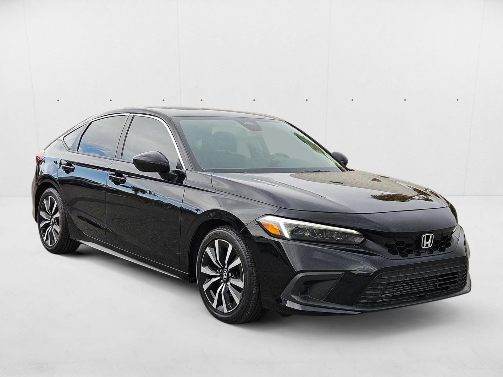 2024 Honda Civic EX-L Hatchback photo 3
