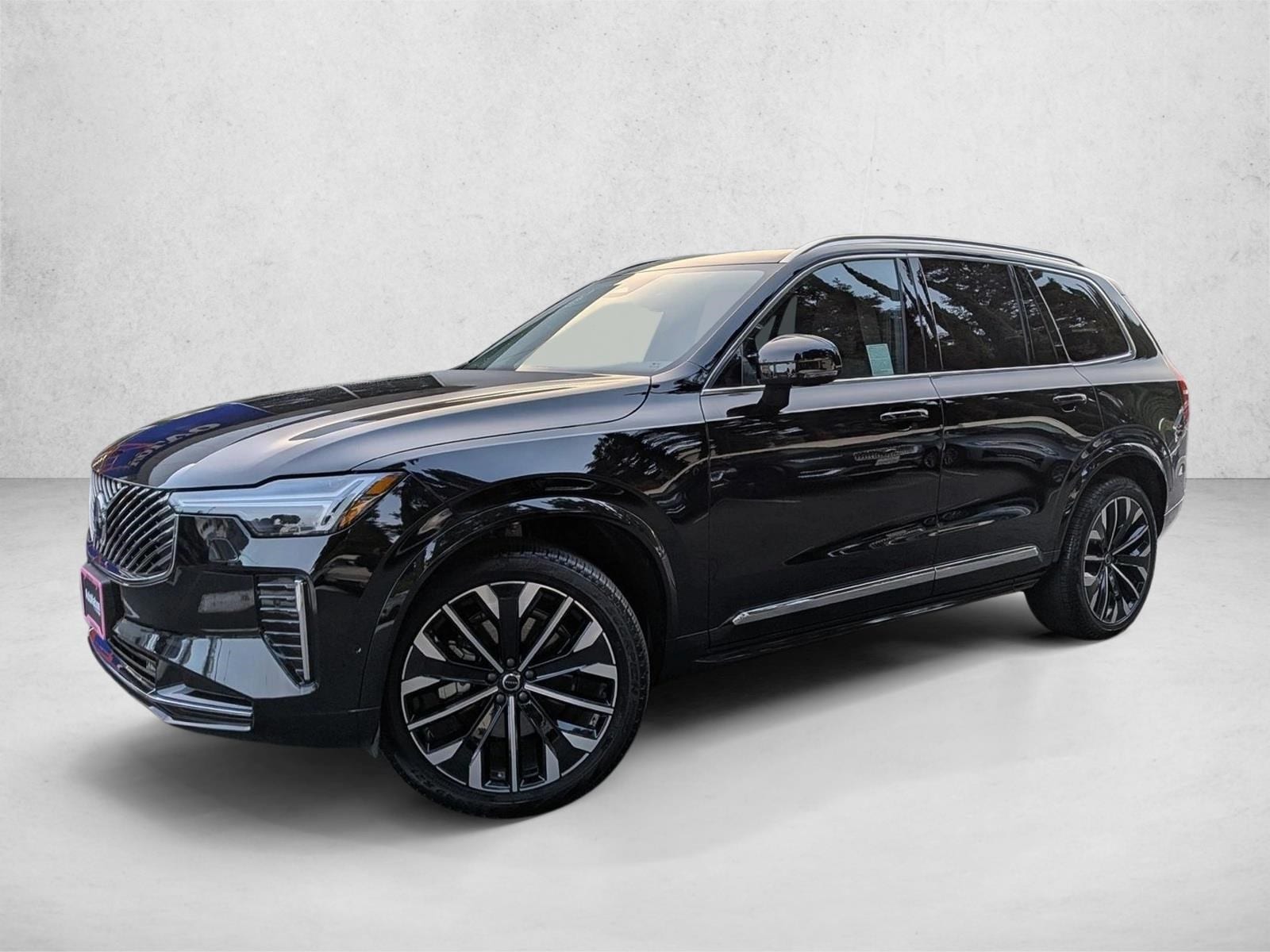 2025 Volvo XC90 Plus's photo