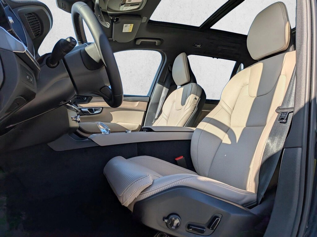 New 2026 Volvo XC90 plug-in hybrid Ultra SUV