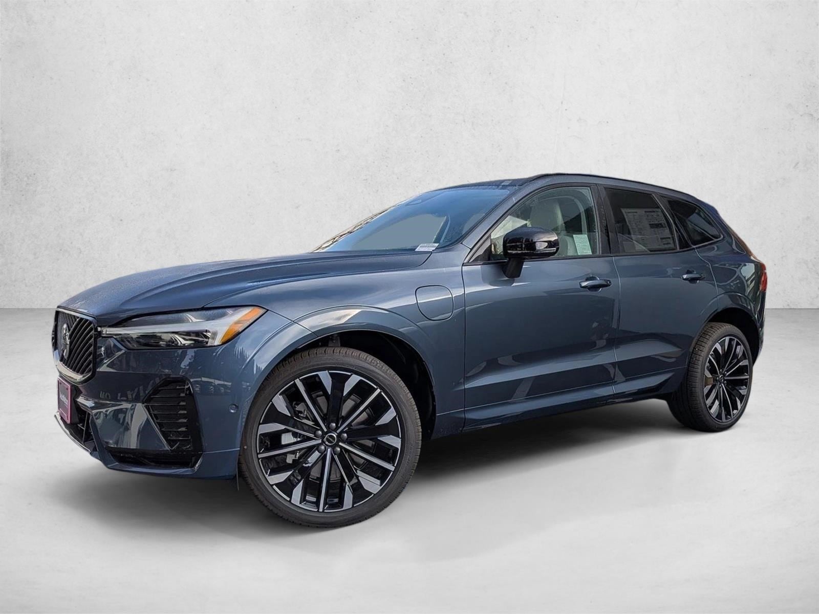 2026 Volvo XC60 Ultra's photo