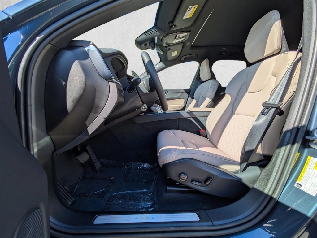 New 2026 Volvo XC60 plug-in hybrid Plus SUV