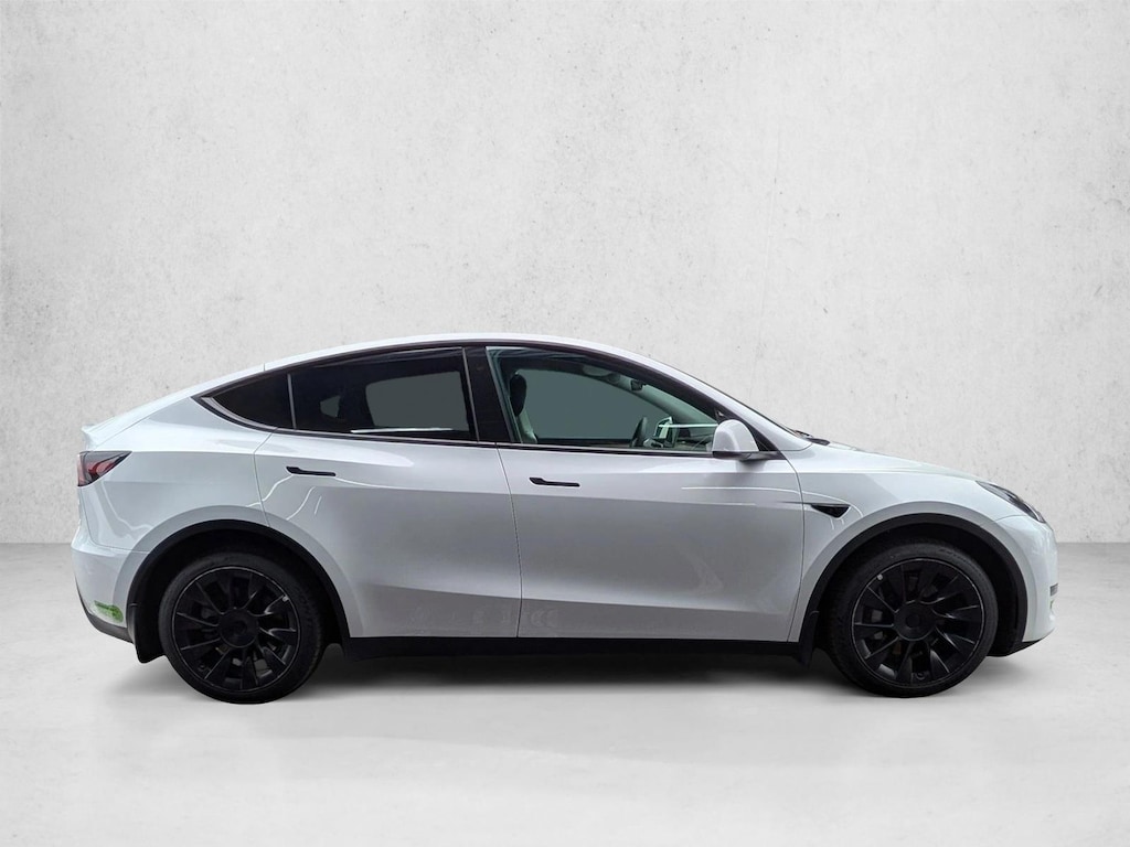 Used 2023 Tesla Model Y Long Range SUV