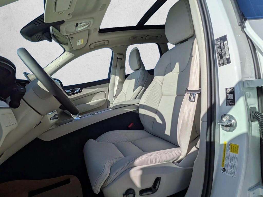 New 2026 Volvo XC60 Ultra SUV