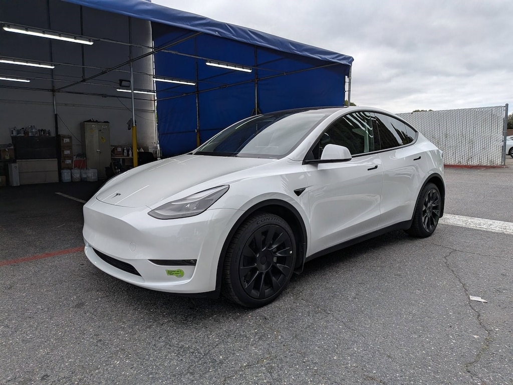 Used 2023 Tesla Model Y Long Range SUV