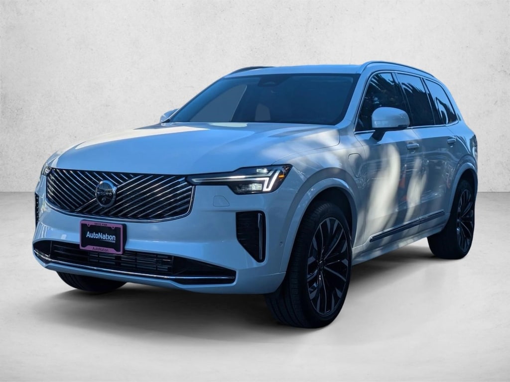 Certified 2025 Volvo XC90 plug-in hybrid T8 (2025.5) Ultra 7-Seater SUV